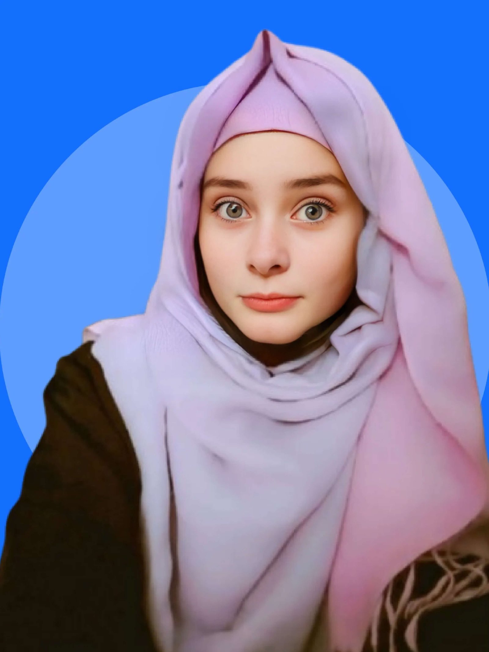 Mahnoor Siddiqui Senior Graphic Designer